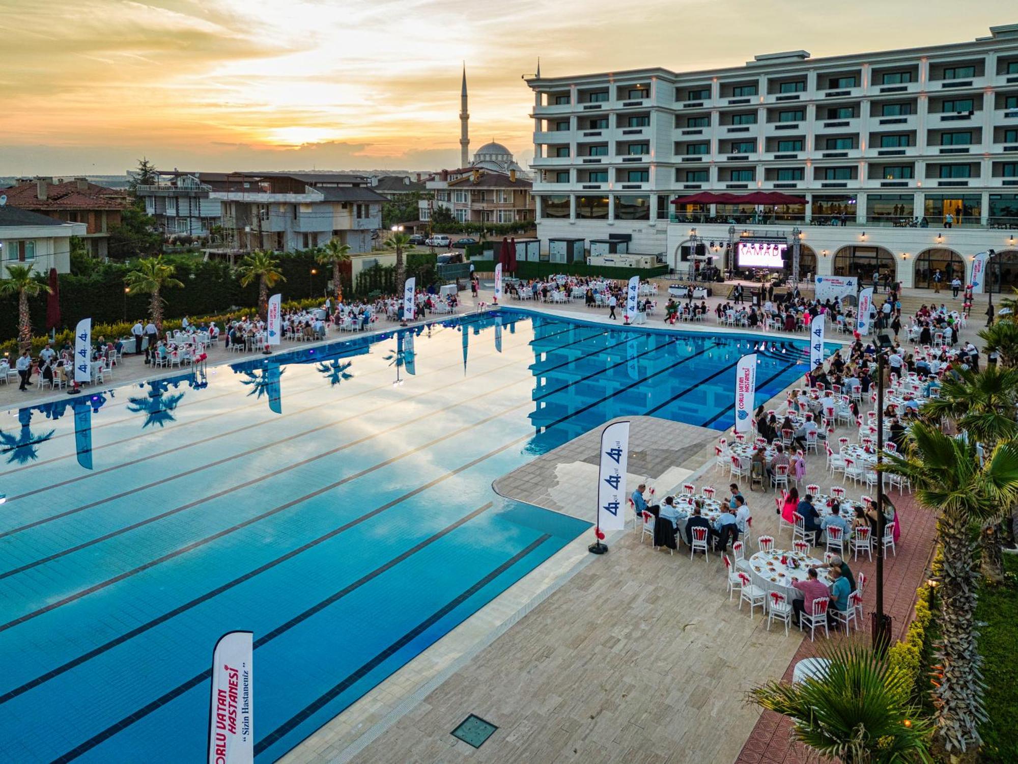Ramada Plaza By Wyndham Silivri Hotel Eksteriør billede