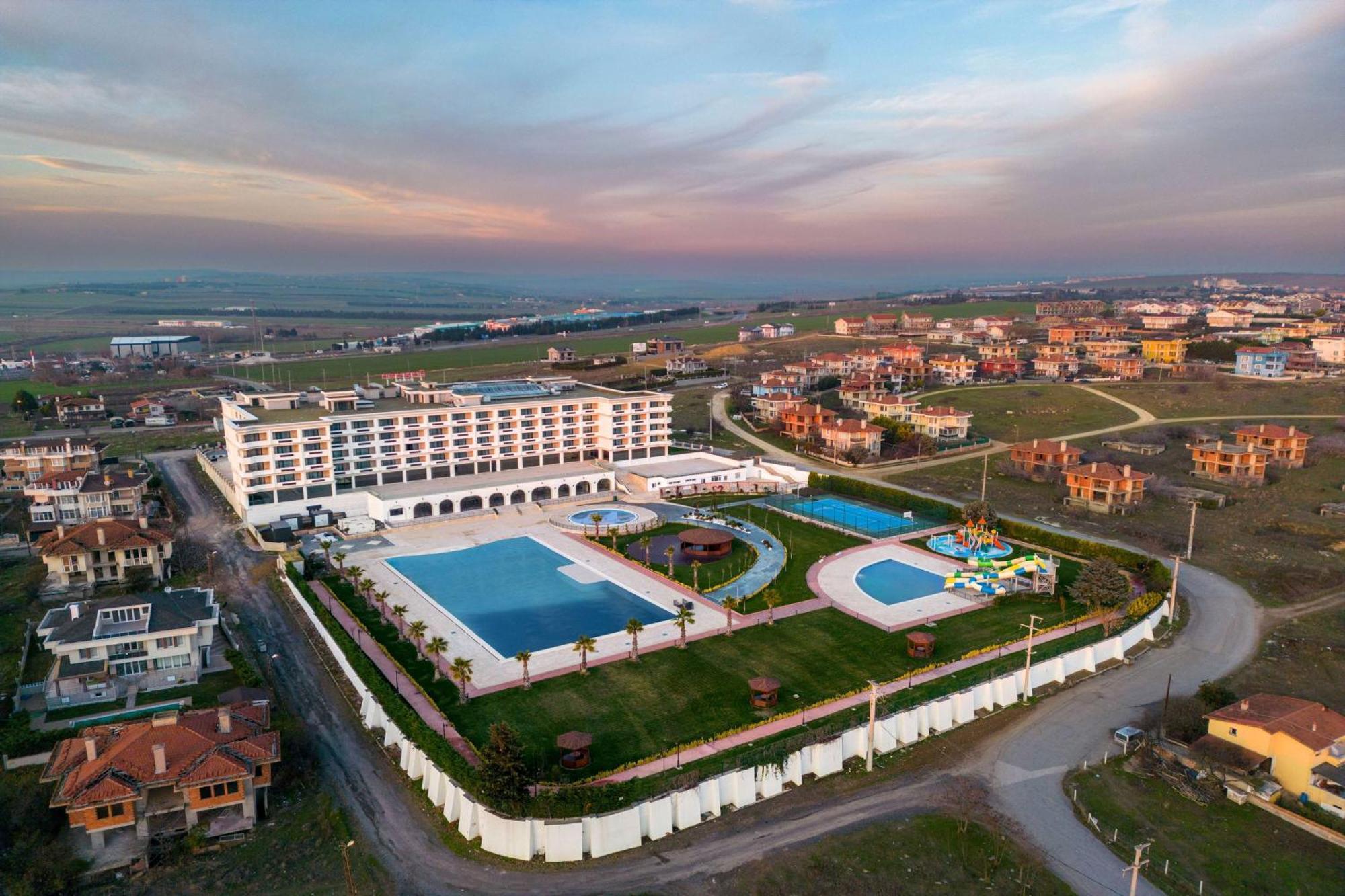 Ramada Plaza By Wyndham Silivri Hotel Eksteriør billede